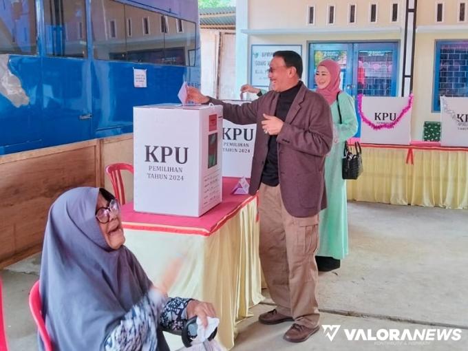 PILKADA PESSEL 2024: Hendrajoni Coblos di Kantor PMD, Rusma Yul Anwar ke SDLB Painan