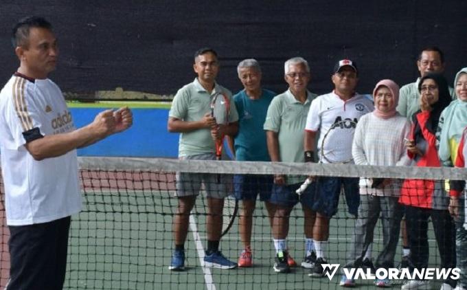 Pjs Bupati Agam Ikuti Latihan Gabungan Tenis, Ini Arahannya