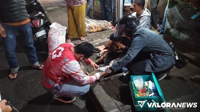 PMI Bukittingi Berikan Pertolongan Pertama bagi 3 Korban Laka Lantas