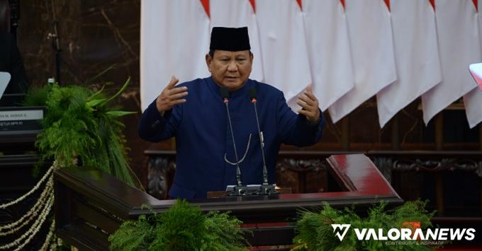 Presiden ke-8 RI, Prabowo Subianto menyampaikan pidato...