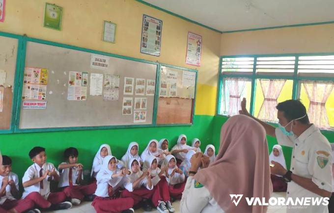 PUSKESMAS PASAR KUOK Batang Kapas Lakukan Pembinaan UKS ke Sekolah