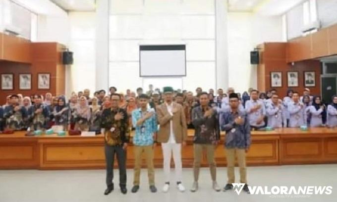 Rapat Konsolidasi KPU Bukittinggi dengan Panitia Adhoc, Erman Safar: Jadilah Institusi...
