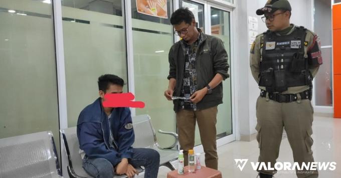 Satpol PP Amankan Terduga Gay di Jl Sudirman Bukittinggi Ahad Dinihari