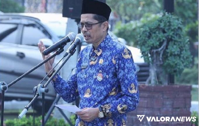 Sekretariat DPRD Sumbar Gelar Upacara HUT ke78 RI, Raflis: Tak Ada Lagi Bekerja 'Asa...