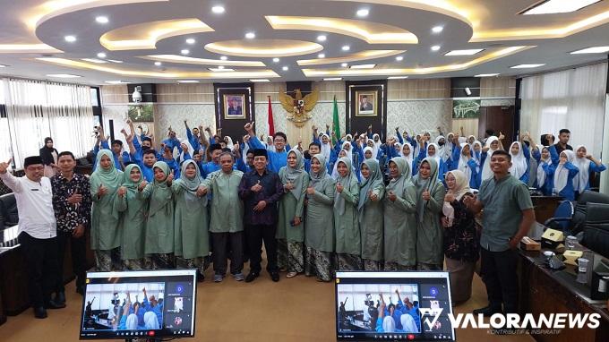 SMPN 6 Padang Gelar Studi Edukatif ke DPRD Sumbar, Suwirpen: Generasi Muda Tak Boleh...