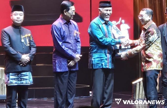 Sumbar Raih Predikat Perak pada AKI 2024, Ini Kata Mahyeldi