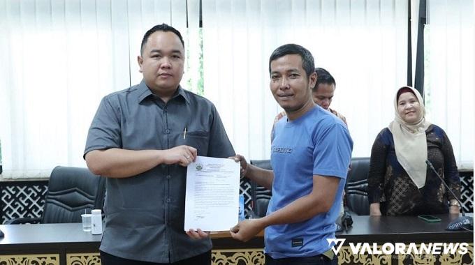 Wakil Ketua DPRD Sumbar Terima Aspirasi Tertulis Warga Nagari Kapa