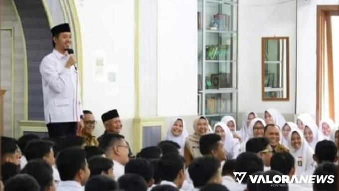 Wako Bukittinggi bersama Dewan Pendidikan Kunjungi SMAN 1 Landbouw