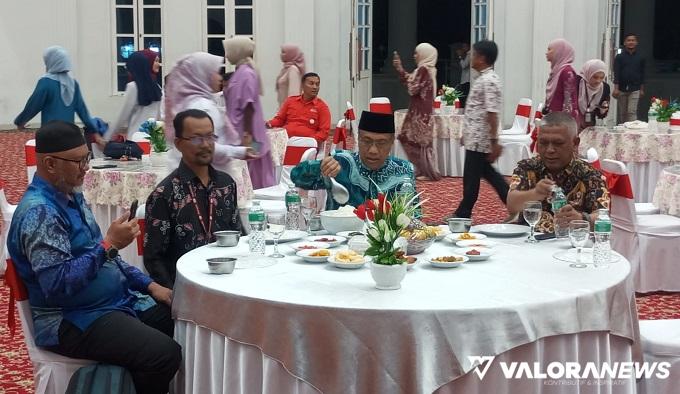 Wawako Bukittinggi Jamu Rombongan Bulan Sabit Merah dan USIM Negeri Sembilan