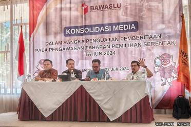 Narasumber konsolidasi media Bawaslu RI di Padang, hadirkan...