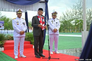 Gubernur Sumbar, Mahyeldi didampingi Sekretaris Badan...