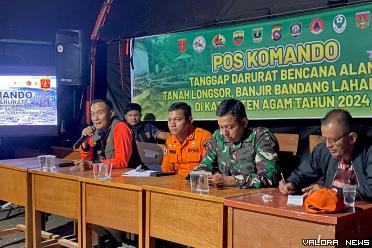 Kabid KL BPBD Agam, Ichwan Putra Danda pimpin rapat...