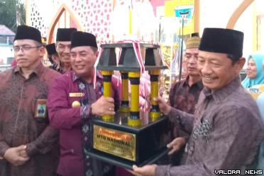 Pj Bupati Pessel, Era Sukma Munaf, secara resmi menutup...