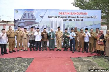 Gubernur Sumbar, Mahyeldi bersama Gusrizal Gazahar (Ketua...