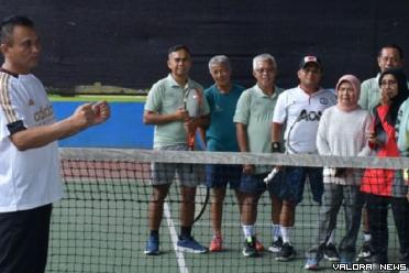 Pjs Bupati Agam, Endrizal memberikan sambutan pada latihan...