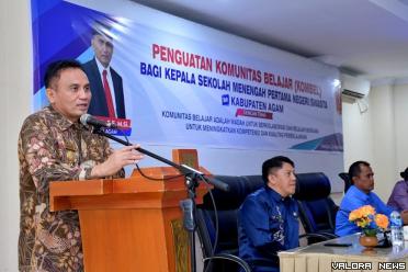 Pjs Bupati Agam, Endrizal memberikan arahan pada kegiatan...