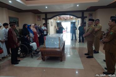 Sekdaprov Sumbar, Hansastri melepas jenazah Brigjen TNI...