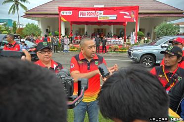 Wagub Sumbar, Audy Joinaldy dialog dengan wartawan usai...