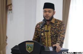 Wako Padang Panjang, Fadly Amran memberikan keterangan pers...